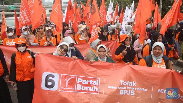 Ribuan Buruh Demo Besar-besaran Di Jakarta, 1.753 Personel TNI-Polri Disiagakan