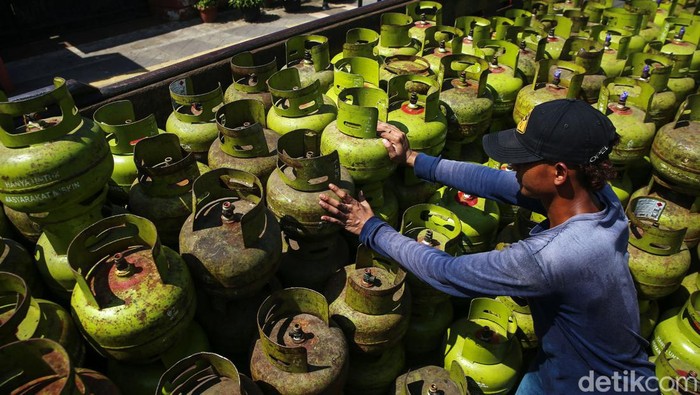 Tak Semua Orang Bisa Beli LPG 3 Kg