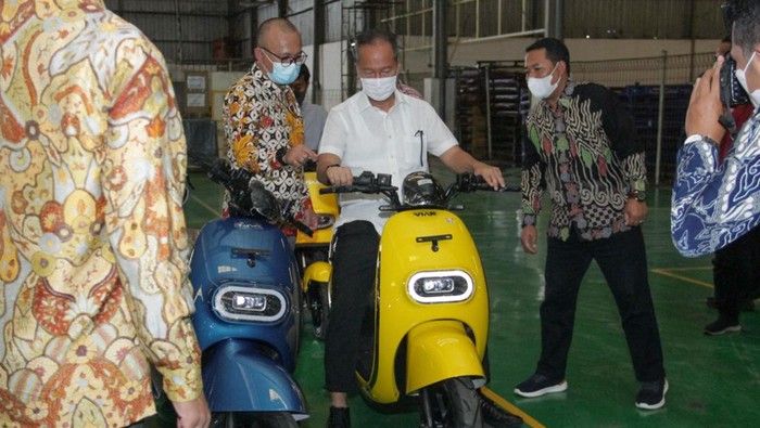 Ada Syarat Penerima Subsidi Motor Listrik, Jadi Tak Semua Orang Bisa Beli