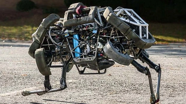 China Buat Robot AI Untuk Diturunkan Pada Medan Perang