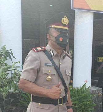 Penampakan Kapolsek Mundu Cirebon Yang Menipu Tukang Bubur
