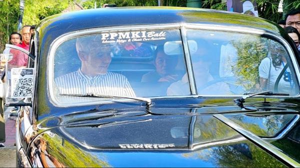 Mobil Plymouth De Luxe Milik Fatmawati Soekarno Dikendarai Ganjar Di Bali