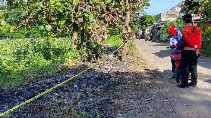 Seorang laki-laki membunuh perempuan di Ponorogo yang sedang berjualan kopi, membunuh kepala dan badannya secara terpisah