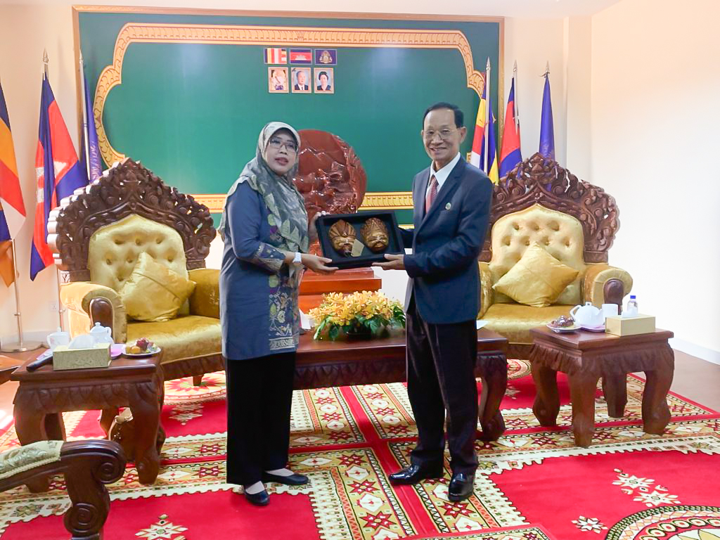 perdagangan-dan-industri-utama-di-kamboja-peluang-dan-tantangan