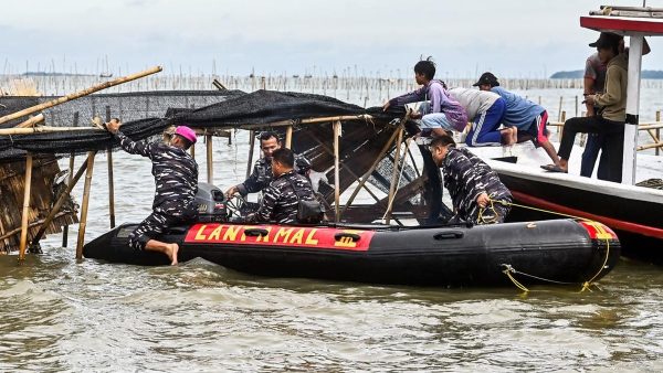 Presiden Perintahkan Pembongkaran Pagar Laut di Tangerang