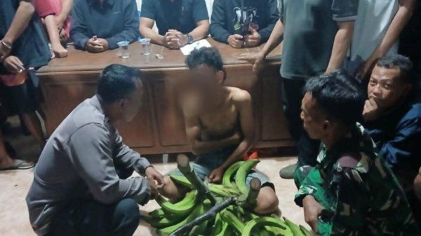 Remaja Tlogowungu Dikenal Karena Mencuri Pisang, Kini Diangkat Jadi Anak Asuh Polisi