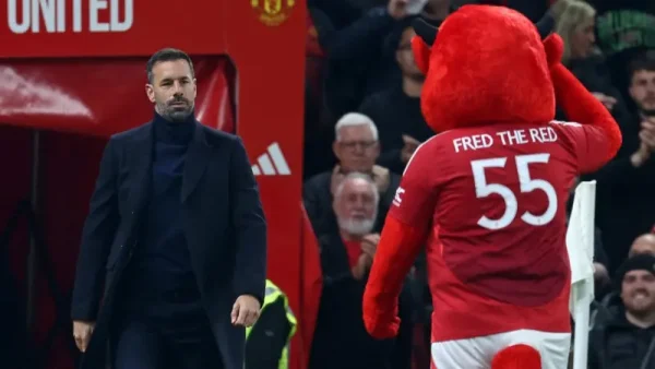 MU vs Leicester City: Nistelrooy Kenal Betul Skuad Setan Merah!