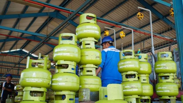 Zulhas Pastikan Ketersediaan LPG 3 Kg Normal, Pengecer Bisa Berjualan Lagi