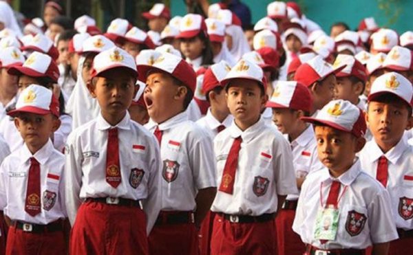 Pemkot Bandung Siapkan Aturan Larangan Bawa Ponsel ke Sekolah untuk Siswa SD dan SMP