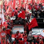 Lawan Diskriminasi! Protes Buruh Terkait Upah Minimum di Seluruh Indonesia